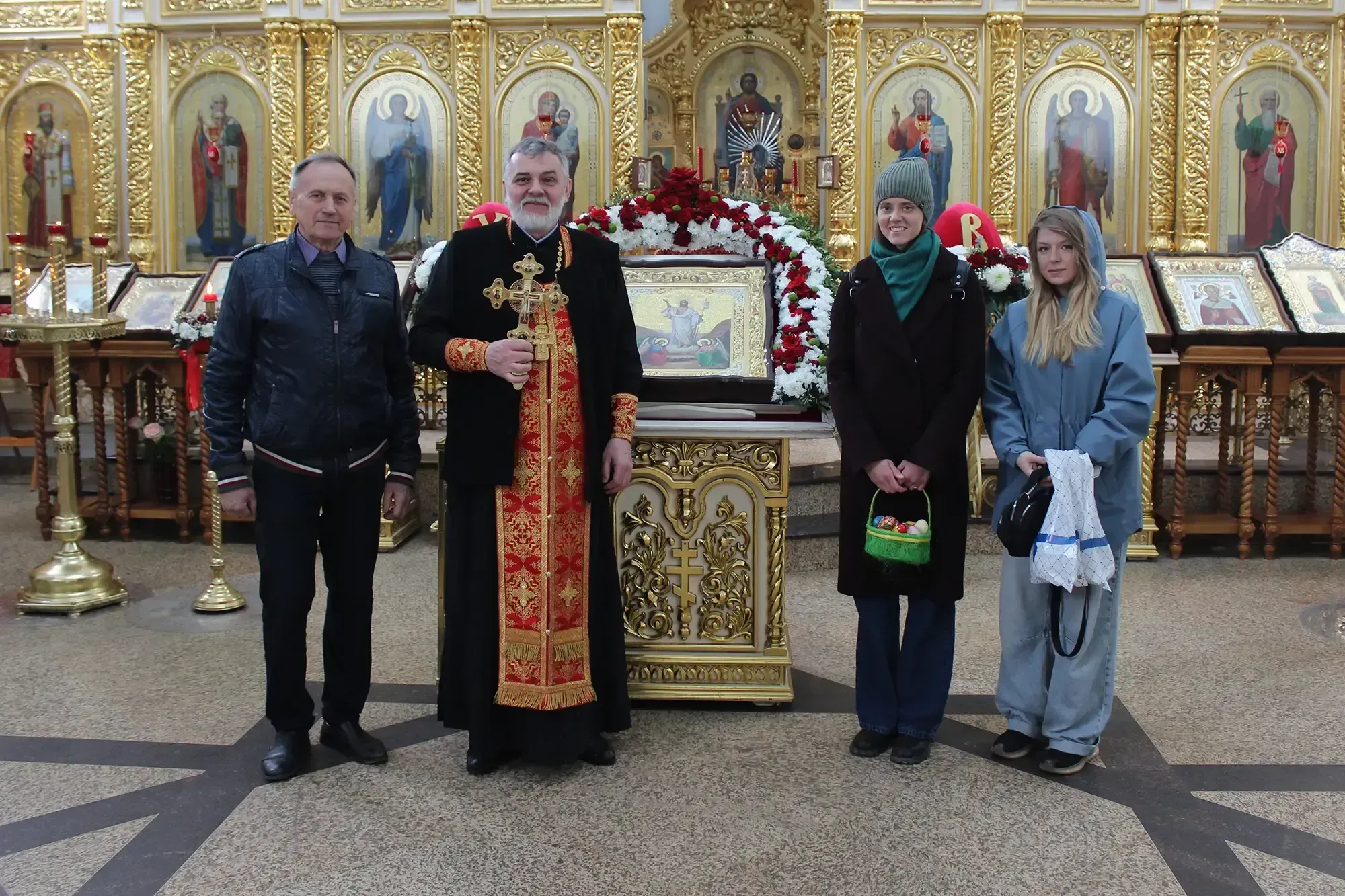 «Пасха красная пришла, радость в дом к нам привела»